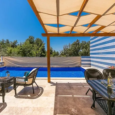 Villa Sunset 3 *
